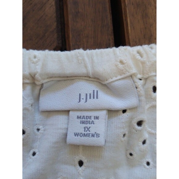 J Jill Eyelet  blouse Cream Sz 1x Cottage Core, Boho, Feminine Beachy - Picture 10 of 11
